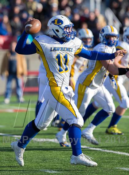 Thumbnail 2 in Lawrence vs. Huntington (Long Island Class III Final) photogallery.