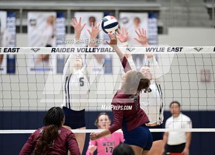 Thumbnail 1 in Rowlett @ Wylie East photogallery.