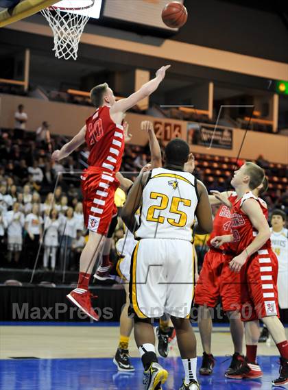 Thumbnail 2 in St. Johns vs. Arizona Lutheran Academy (AIA D4 Semifinal) photogallery.