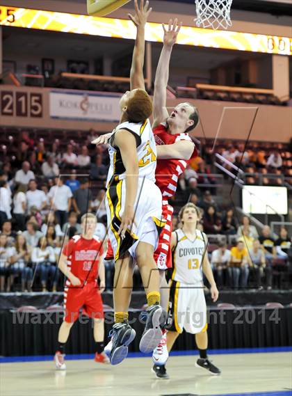 Thumbnail 3 in St. Johns vs. Arizona Lutheran Academy (AIA D4 Semifinal) photogallery.