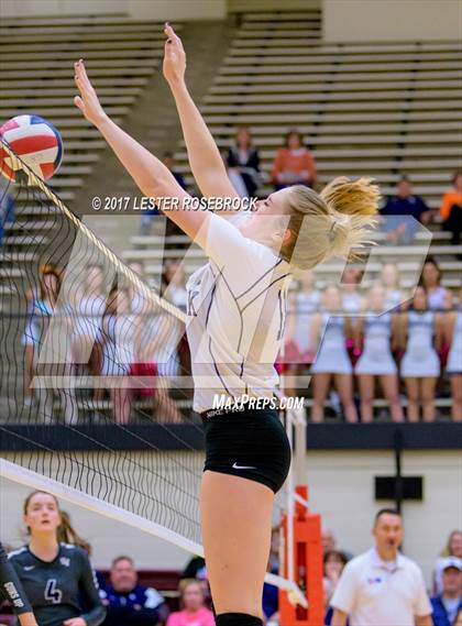 Thumbnail 3 in Clark vs. Smithson Valley (UIL 6A Bi-District Playoffs) photogallery.