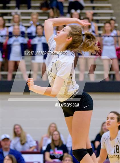 Thumbnail 2 in Clark vs. Smithson Valley (UIL 6A Bi-District Playoffs) photogallery.
