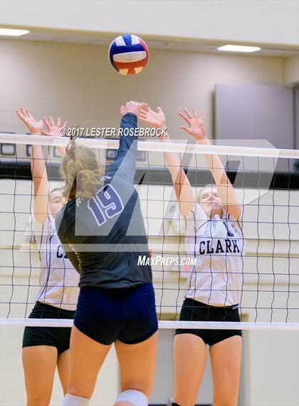 Thumbnail 3 in Clark vs. Smithson Valley (UIL 6A Bi-District Playoffs) photogallery.