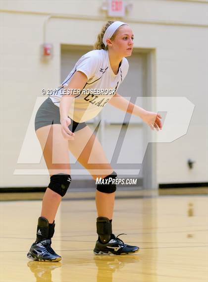 Thumbnail 3 in Clark vs. Smithson Valley (UIL 6A Bi-District Playoffs) photogallery.