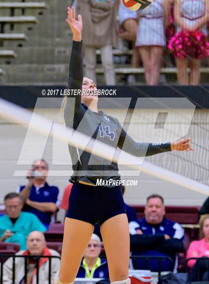 Thumbnail 3 in Clark vs. Smithson Valley (UIL 6A Bi-District Playoffs) photogallery.