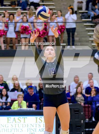 Thumbnail 3 in Clark vs. Smithson Valley (UIL 6A Bi-District Playoffs) photogallery.