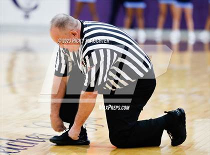 Thumbnail 2 in Belleville East @ Collinsville photogallery.