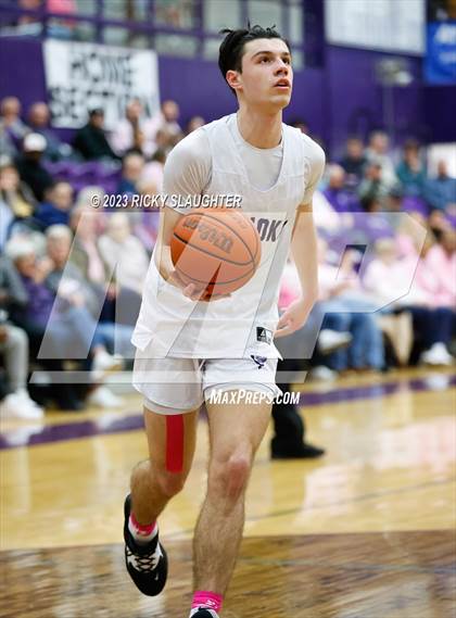 Thumbnail 1 in Belleville East @ Collinsville photogallery.