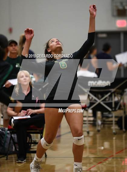 Thumbnail 3 in Vanden vs. Lincoln (Stockton Classic) photogallery.