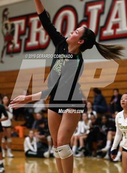 Thumbnail 2 in Vanden vs. Lincoln (Stockton Classic) photogallery.