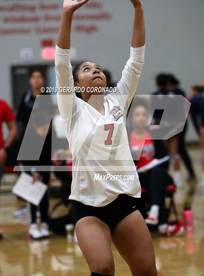Thumbnail 3 in Vanden vs. Lincoln (Stockton Classic) photogallery.