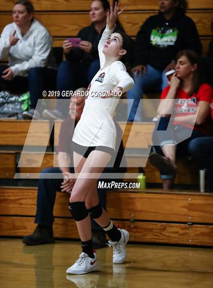 Thumbnail 1 in Vanden vs. Lincoln (Stockton Classic) photogallery.