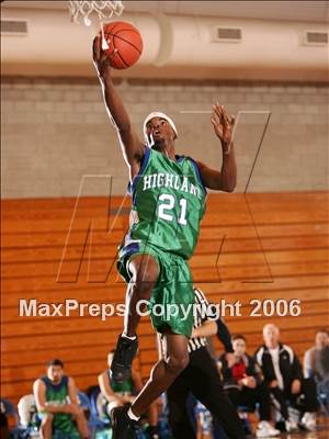 Thumbnail 2 in Santa Maria St. Joseph vs. Highland (Torrey Pines Holiday Classic) photogallery.