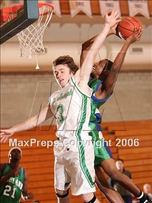 Thumbnail 2 in Santa Maria St. Joseph vs. Highland (Torrey Pines Holiday Classic) photogallery.