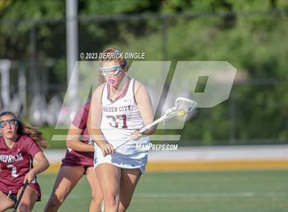 Thumbnail 2 in Garden City vs. Mepham (Class B Semifinal) photogallery.