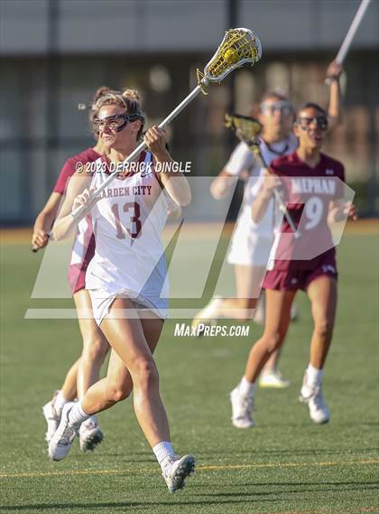 Thumbnail 1 in Garden City vs. Mepham (Class B Semifinal) photogallery.