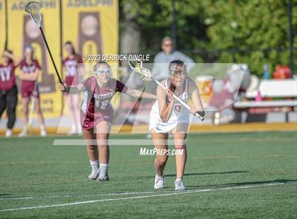 Thumbnail 3 in Garden City vs. Mepham (Class B Semifinal) photogallery.