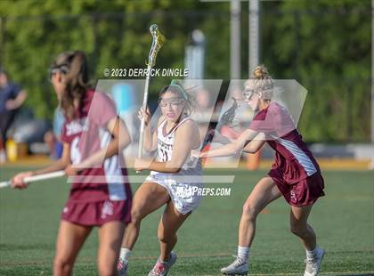 Thumbnail 1 in Garden City vs. Mepham (Class B Semifinal) photogallery.