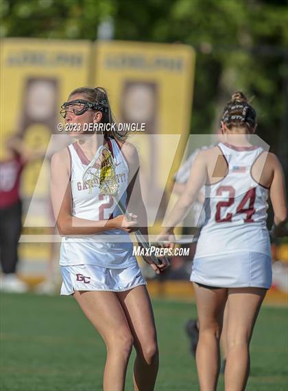 Thumbnail 1 in Garden City vs. Mepham (Class B Semifinal) photogallery.