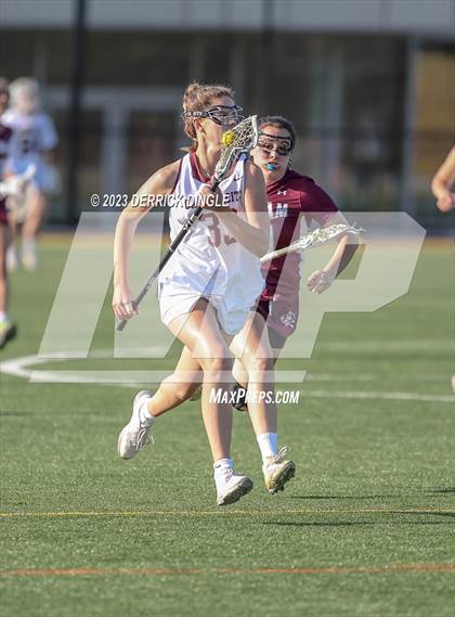Thumbnail 1 in Garden City vs. Mepham (Class B Semifinal) photogallery.