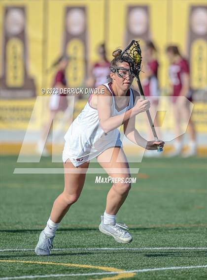 Thumbnail 2 in Garden City vs. Mepham (Class B Semifinal) photogallery.