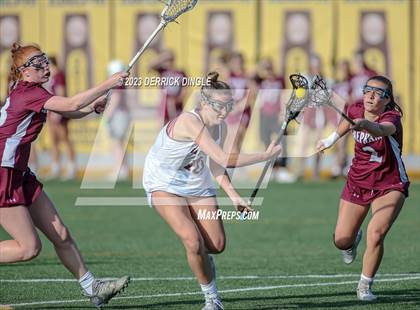 Thumbnail 1 in Garden City vs. Mepham (Class B Semifinal) photogallery.