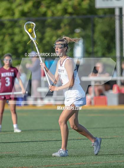Thumbnail 1 in Garden City vs. Mepham (Class B Semifinal) photogallery.
