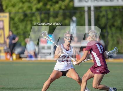 Thumbnail 1 in Garden City vs. Mepham (Class B Semifinal) photogallery.