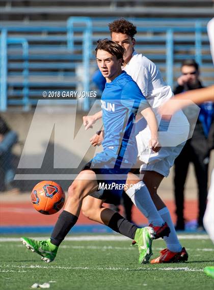 Thumbnail 2 in Rocklin vs. River Valley (Rocklin Invitational) photogallery.