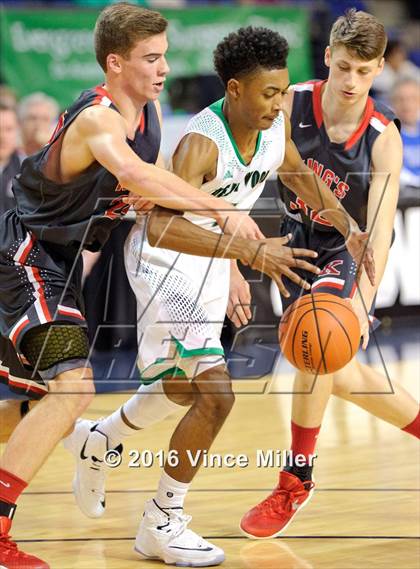 Thumbnail 2 in King's vs. Kentwood photogallery.