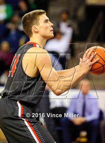 Thumbnail 3 in King's vs. Kentwood photogallery.