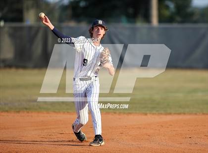 Thumbnail 1 in Durant vs. Newsome (FHSAA 7A District 6 Semifinal) photogallery.