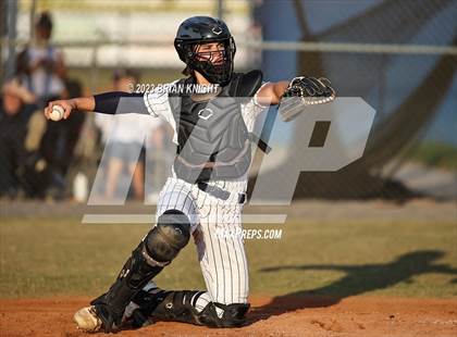 Thumbnail 2 in Durant vs. Newsome (FHSAA 7A District 6 Semifinal) photogallery.