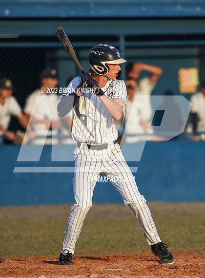 Thumbnail 2 in Durant vs. Newsome (FHSAA 7A District 6 Semifinal) photogallery.