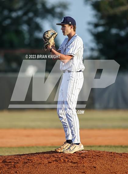 Thumbnail 3 in Durant vs. Newsome (FHSAA 7A District 6 Semifinal) photogallery.