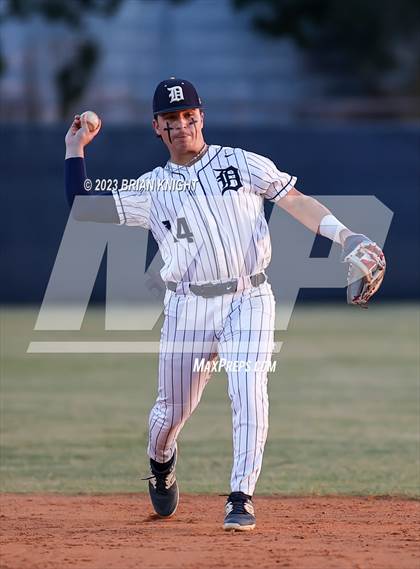 Thumbnail 3 in Durant vs. Newsome (FHSAA 7A District 6 Semifinal) photogallery.