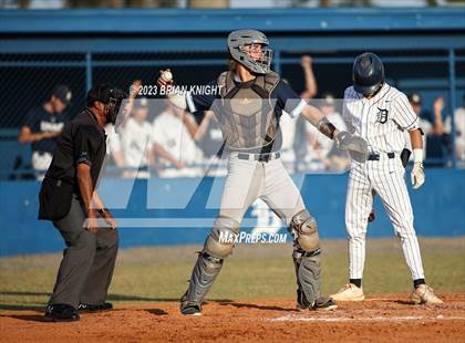Thumbnail 1 in Durant vs. Newsome (FHSAA 7A District 6 Semifinal) photogallery.