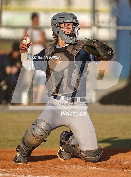 Thumbnail 2 in Durant vs. Newsome (FHSAA 7A District 6 Semifinal) photogallery.