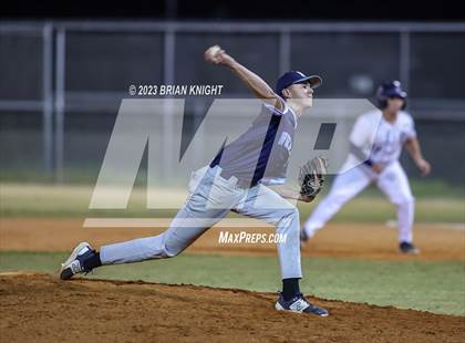 Thumbnail 3 in Durant vs. Newsome (FHSAA 7A District 6 Semifinal) photogallery.