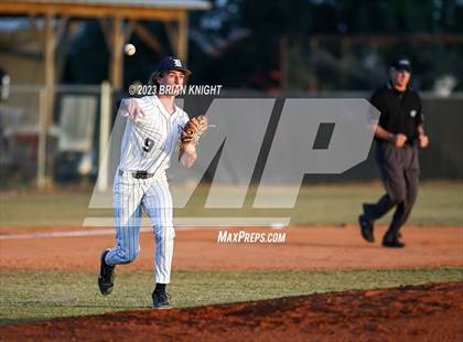 Thumbnail 3 in Durant vs. Newsome (FHSAA 7A District 6 Semifinal) photogallery.
