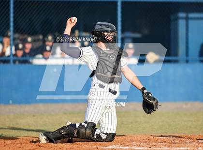 Thumbnail 3 in Durant vs. Newsome (FHSAA 7A District 6 Semifinal) photogallery.