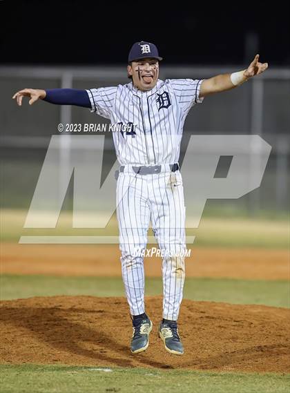 Thumbnail 2 in Durant vs. Newsome (FHSAA 7A District 6 Semifinal) photogallery.