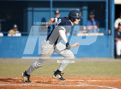 Thumbnail 3 in Durant vs. Newsome (FHSAA 7A District 6 Semifinal) photogallery.