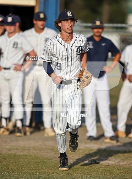 Thumbnail 3 in Durant vs. Newsome (FHSAA 7A District 6 Semifinal) photogallery.