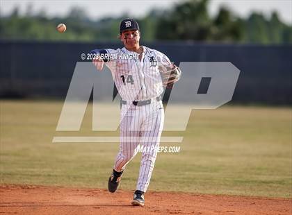 Thumbnail 1 in Durant vs. Newsome (FHSAA 7A District 6 Semifinal) photogallery.