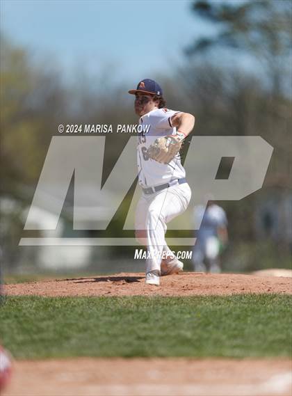 Thumbnail 2 in Bishop Grimes vs East Syracuse-Minoa photogallery.