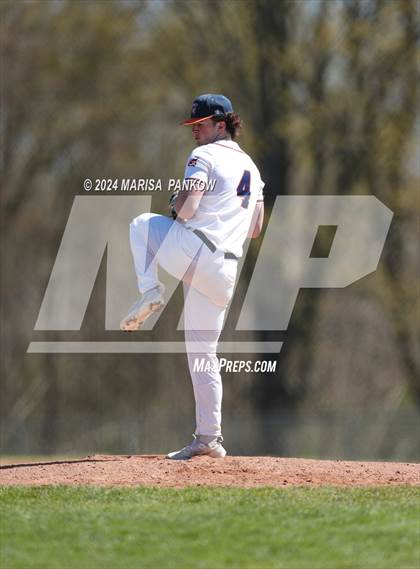 Thumbnail 3 in Bishop Grimes vs East Syracuse-Minoa photogallery.