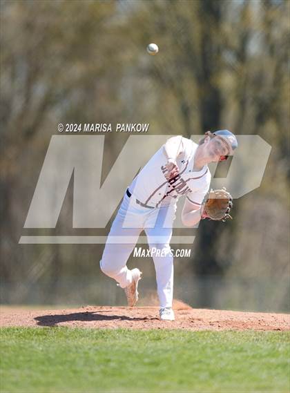 Thumbnail 1 in Bishop Grimes vs East Syracuse-Minoa photogallery.