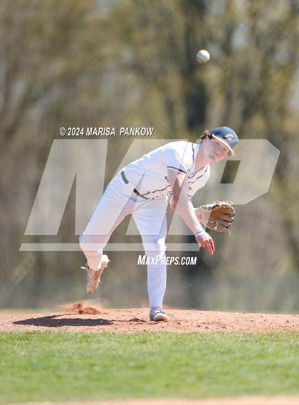 Thumbnail 2 in Bishop Grimes vs East Syracuse-Minoa photogallery.