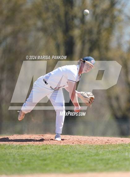 Thumbnail 2 in Bishop Grimes vs East Syracuse-Minoa photogallery.
